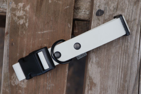 Obroża z klamrą Arktyczny Wilk M